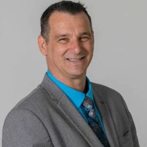 Meet your Posher, Stéphane